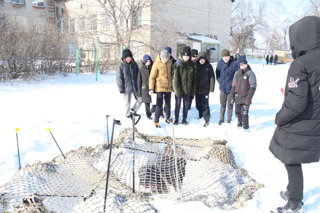 Военно-спортивная   игра «Зарница».